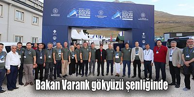 Bakan Varank gökyüzü şenliğinde