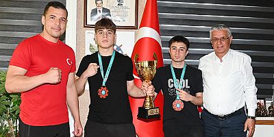 Başarılarını Başkan Topaloğlu ile paylaştılar 
