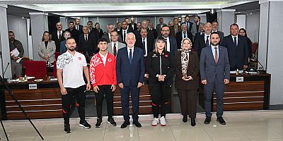 Başkan Başdeğirmen, başarılı sporcuları ödüllendirdi
