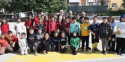 Başkan Başdeğirmen, Cumhuriyet İlkokulu’nda öğrencilerle buluştu