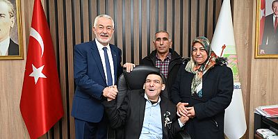 Başkan Başdeğirmen engelli Mert’in hayalini gerçekleştirdi