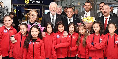 Başkan Başdeğirmen: Öğrencilerimiz teknolojiyle çok güzel projeler üretiyor