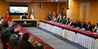 Başkan Böcek 2023’ün son koordinasyon toplantısını gerçekleşirdi