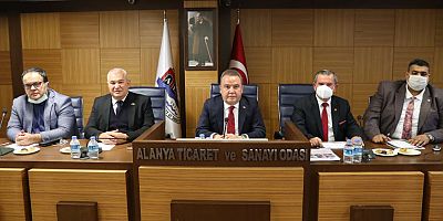 Başkan Böcek Alanya’da