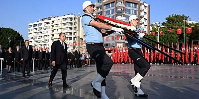 Başkan Böcek, Ata’yı andı