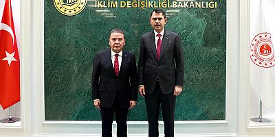 Başkan Böcek Bakan Kurum ile görüştü