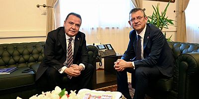 Başkan Böcek CHP Genel Başkanı Özgür Özel’i ziyaret etti