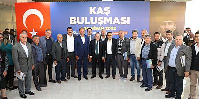 Başkan Böcek Kaş’ta muhtar ve STK temsilcileriyle buluştu
