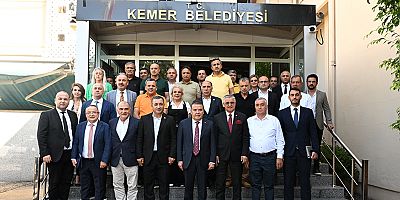 Başkan Böcek Kemer ve Kumluca’yı ziyaret etti