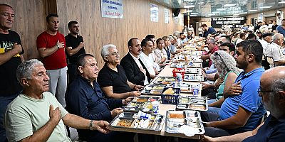 Başkan Böcek oruç lokmasına katıldı