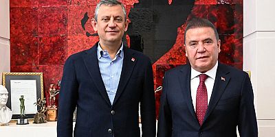 Başkan Böcek’ten CHP Lideri Özel’e ziyaret 