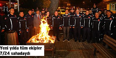 Başkan Böcek yeni yıla itfaiye ekipleri ile birlikte girdi