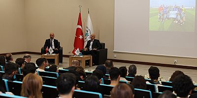 Başkan Çavuşoğlu ALKÜ'de Alanyaspor'u anlattı