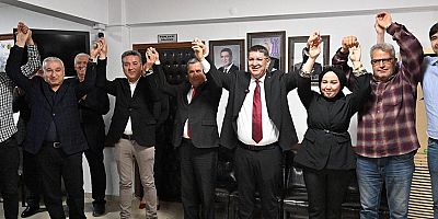 Başkan Dere seçim ziyaretlerine Batı ilçelerden başladı