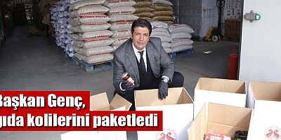 Başkan Genç, gıda kolilerini paketledi