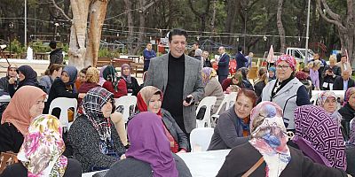 Başkan Genç, mesire alanında kadın çiftçilerle buluştu