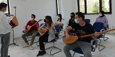 Başkan Köleoğlu'ndan gençlere Kumluca Gençlik Merkezi