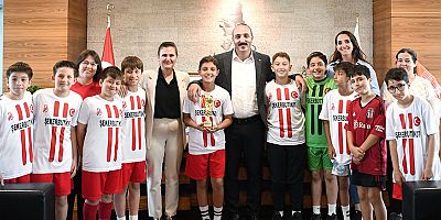 Başkan Kotan şampiyonları ağırladı