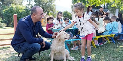 Başkan Kotan ve miniklerden can dostlara ziyaret