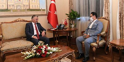 Başkan Küçükkuru Yeni Atanan Vali Yazıcı’yı ziyaret etti