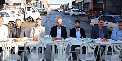 Başkan Menderes Dal, sanayi esnafıyla kahvaltıda buluştu
