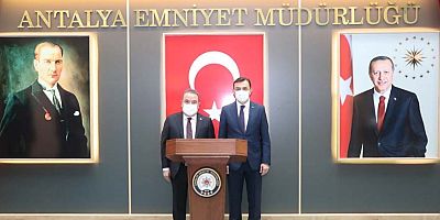 Başkan Muhittin Böcek’ten Emniyet Müdürlüğü ve Jandarma Komutanlığı’na nezaket ziyareti