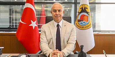 Başkan Özçelik 30 Austos Zafer Bayramı'nı kutladı