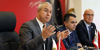 Başkan Özçelik: Belediyeye ait tek bir arsa satılmadı