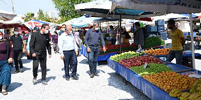 Başkan Şahin Pınarlı pazarını inceledi