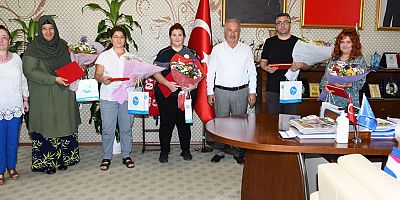 Başkan Şahin'den sağlıkçılara plaket