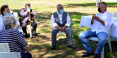 Başkan Sözen koca çınarlarla yemekte buluştu