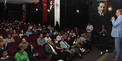 Başkan Topaloğlu belediye personeli ile bayramlaştı