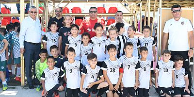 Başkan Topaloğlu, Daima Kemer Cup Futbol Turnuvası'na katıldı