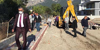 Başkan Topaloğlu, Göynük mahallesindeki yol yapım çalışmasını denetledi