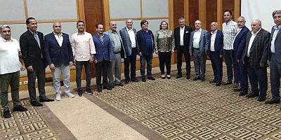 Başkan Topaloğlu muhtarlarla yemekte biraraya geldi