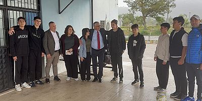 Başkan Topaloğlu’ndan öğrencilere ziyaret