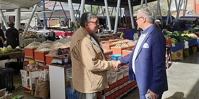 Başkan Topaloğlu’ndan pazar esnafına ziyaret