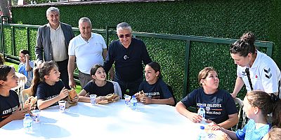 Başkan Topaloğlu’ndan sporculara mangal partisi 