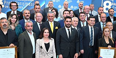 Başkan Topaloğlu’nun eğitim projesine birincilik ödülü