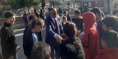 Başkan Topaloğlu öğrencilerle bir araya geldi