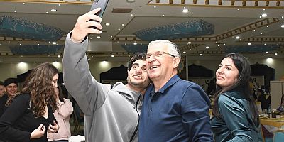 Başkan Topaloğlu, öğrencilerle iftarda bir araya geldi