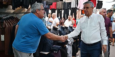 Başkan Topaloğlu pazar esnafını ziyaret etti