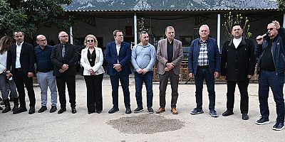 Başkan Topaloğlu personelle bayramlaştı