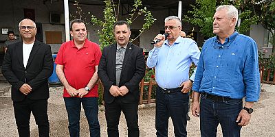 Başkan Topaloğlu personelle bayramlaştı 