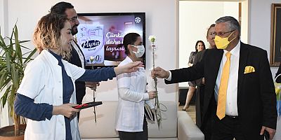 Başkan Topaloğlu sağlık çalışanlarının bayramını kutladı