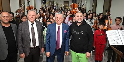 Başkan Topaloğlu sanatçı Bora Duran ile bir araya geldi