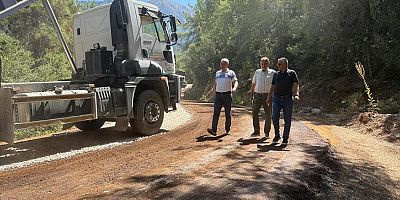 Başkan Topaloğlu, yayla yollarındaki asfalt çalışmalarını inceledi