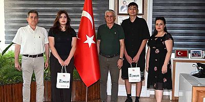 Başkan Topaloğlu, YKS’de derece yapan öğrencileri ağırladı