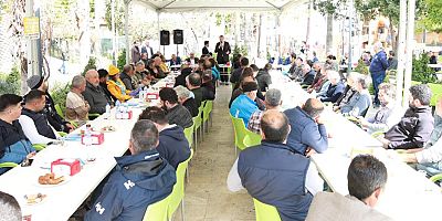 Başkan Ulutaş teknecilerle toplandı