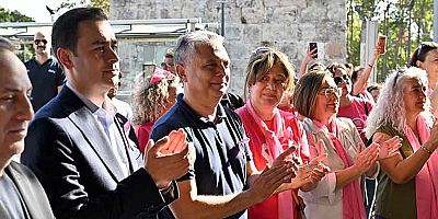 Başkan Uysal’dan meme kanseri farkındalık yürüyüşüne destek